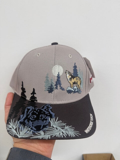 SHARE THE EARTH WOLF HAT